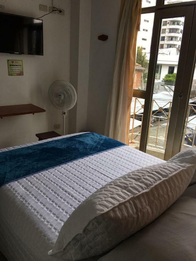 Hotel Armont Calarcá Esterno foto