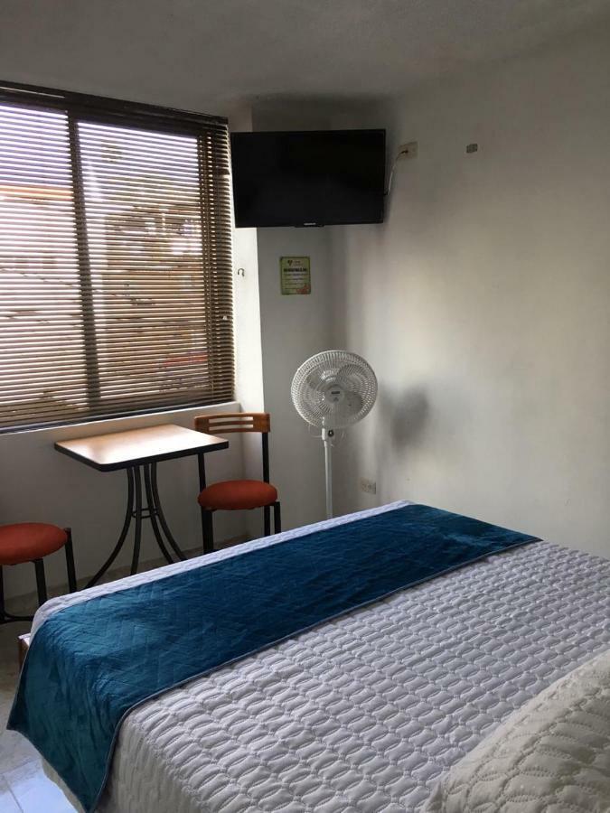 Hotel Armont Calarcá Esterno foto